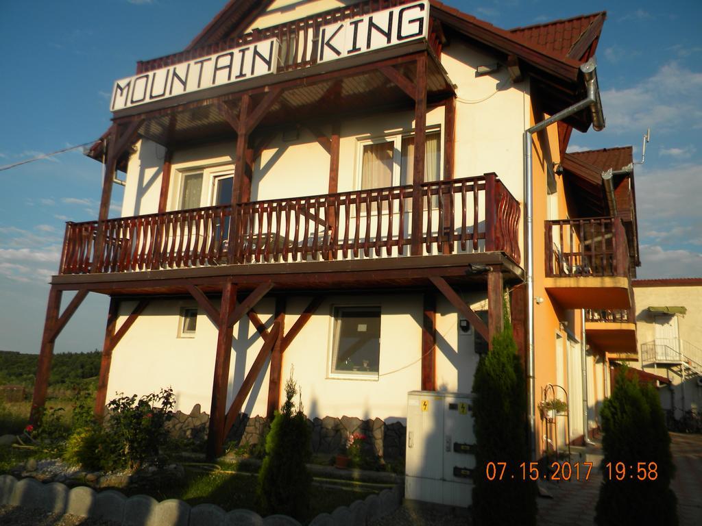 Pensiunea Mountain King Sîmbăta de Sus Buitenkant foto